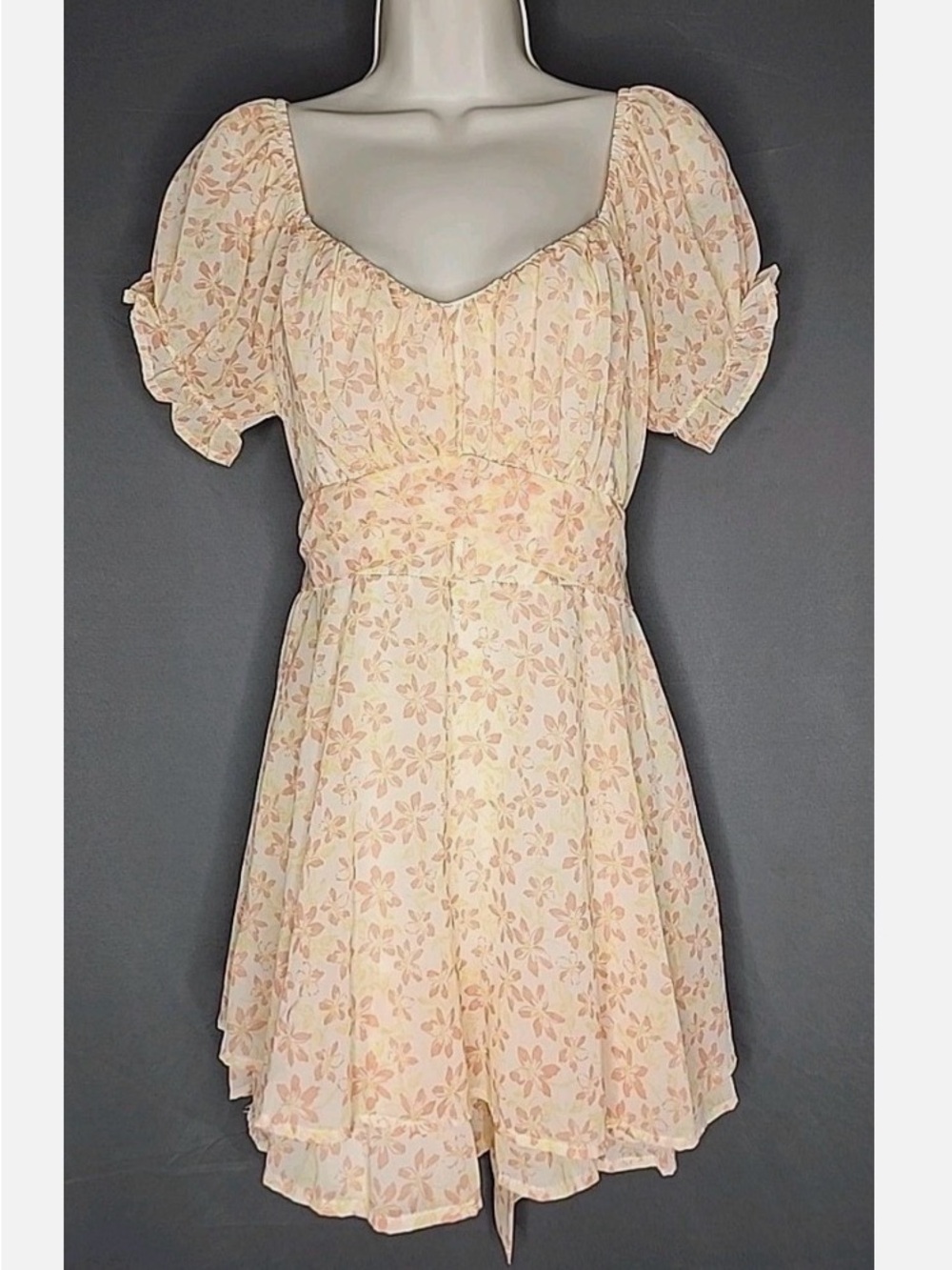 Jessica Simpson Short Puff Sleeve V-Neck Flowy Chiffon Romper - Floral - Small